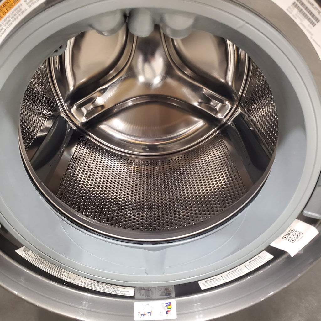 Pictures of Electrolux Titanium 600 Series Laundry Tower Single Unit 4.5 cu ft Washer & 8 cu ft Electric Dryer Scratch & Dent - Minor - Neu Appliance Outlet - Discount Appliance Outlet in Austin, Tx