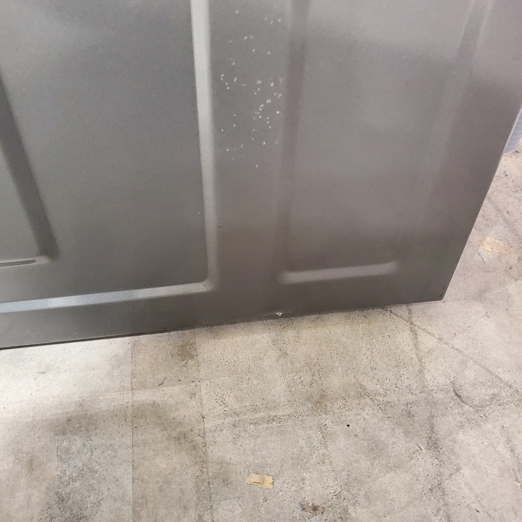 Pictures of Electrolux Titanium 600 Series Laundry Tower Single Unit 4.5 cu ft Washer & 8 cu ft Electric Dryer Scratch & Dent - Minor - Neu Appliance Outlet - Discount Appliance Outlet in Austin, Tx