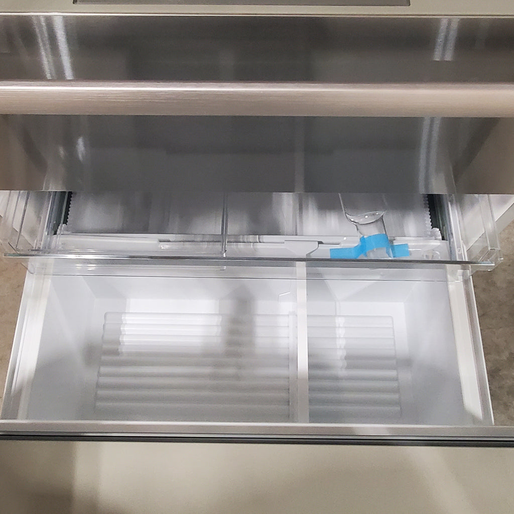 Pictures of Bosch Stainless Steel - Anti Fingerprint 800 Series 36'' French Door Bottom Mount Refrigerator B36CL80SNS - Scratch & Dent - Minor - Neu Appliance Outlet - Discount Appliance Outlet in Austin, Tx