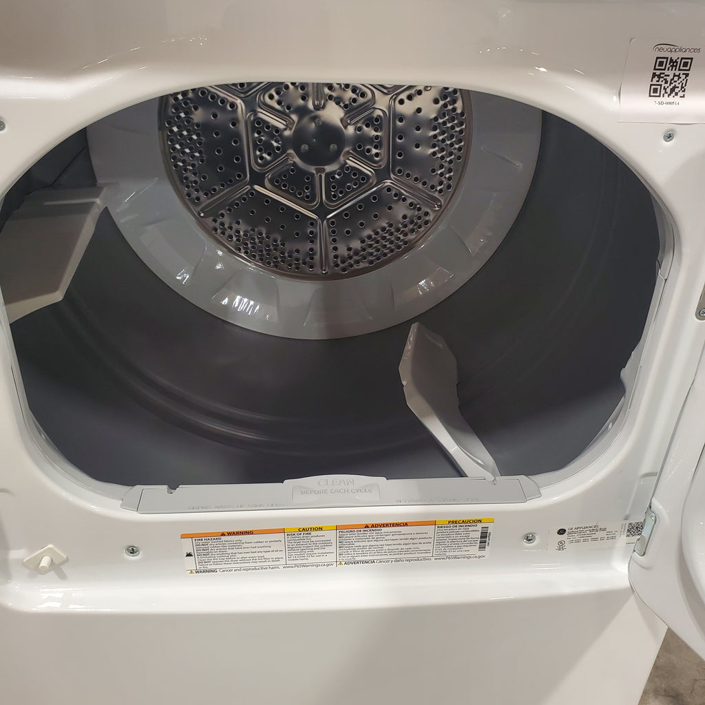 Pictures of GE 4.5 cu. ft. Capacity Washer with Stainless Steel Basket, Cold Plus and Wash Boost and GE 7.2 cu. ft. Capacity Electric Dryer with Up To 120 ft. Venting and Extended Tumble - Neu Appliance Outlet - Discount Appliance Outlet in Austin, Tx