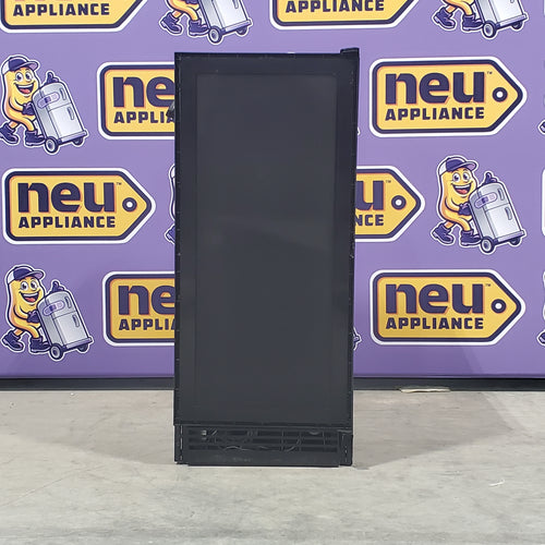 Pictures of U-Line 15" Clear Ice Machine with Digital Touch Pad Control, Bright White LED lighting, and White Interior UHCP115-IS81A - Scratch and Dent (Minor) - Neu Appliance Outlet - Discount Appliance Outlet in Austin, Tx