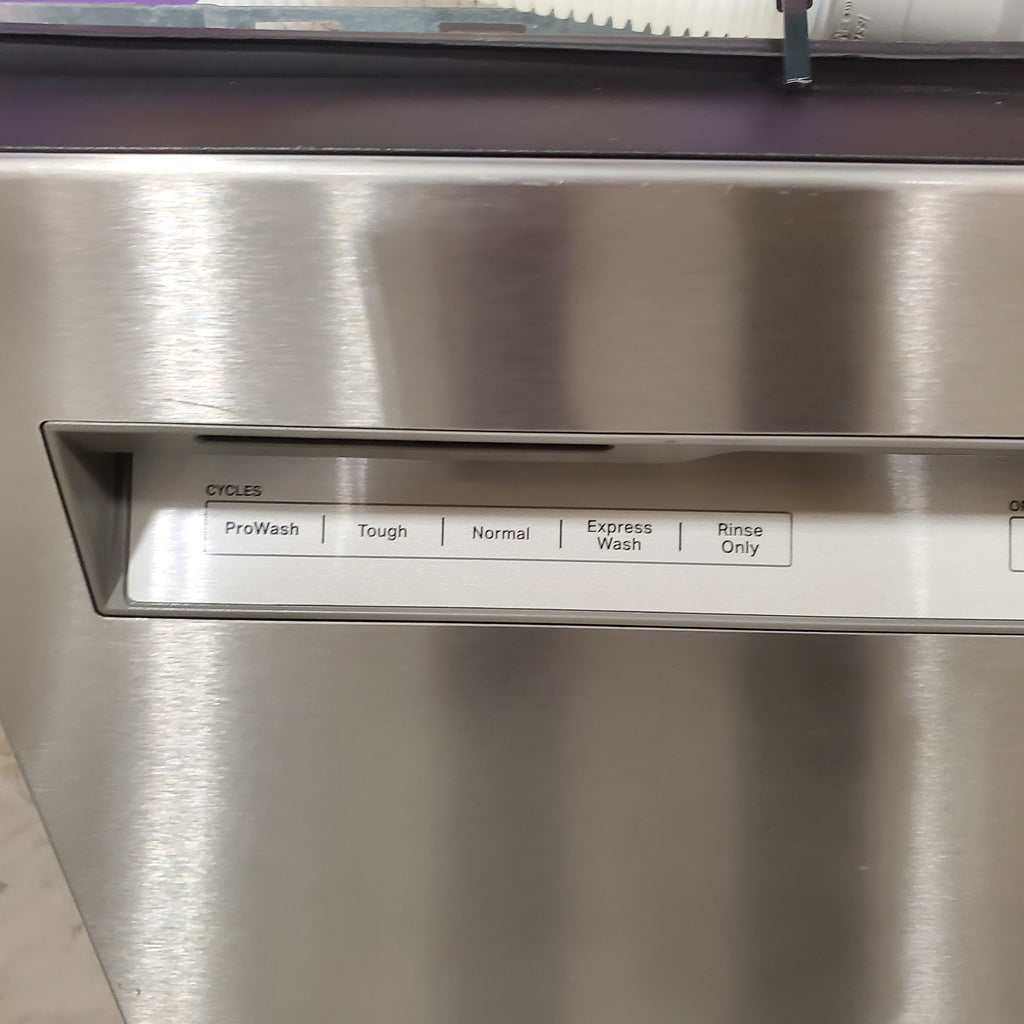 Pictures of KitchenAid Third Level Utensil Rack Dishwasher with 30+ Total Wash Jets - Scratch and Dent (Minor) - Neu Appliance Outlet - Discount Appliance Outlet in Austin, Tx