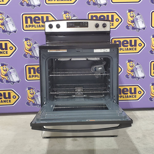 Pictures of Amana® Stainless Steel 30-inch Electric Range with Extra-Large Oven Window and Large 4.8 cu. ft. Oven Capacity AER6303MMS - Scratch & Dent - Minor - Neu Appliance Outlet - Discount Appliance Outlet in Austin, Tx