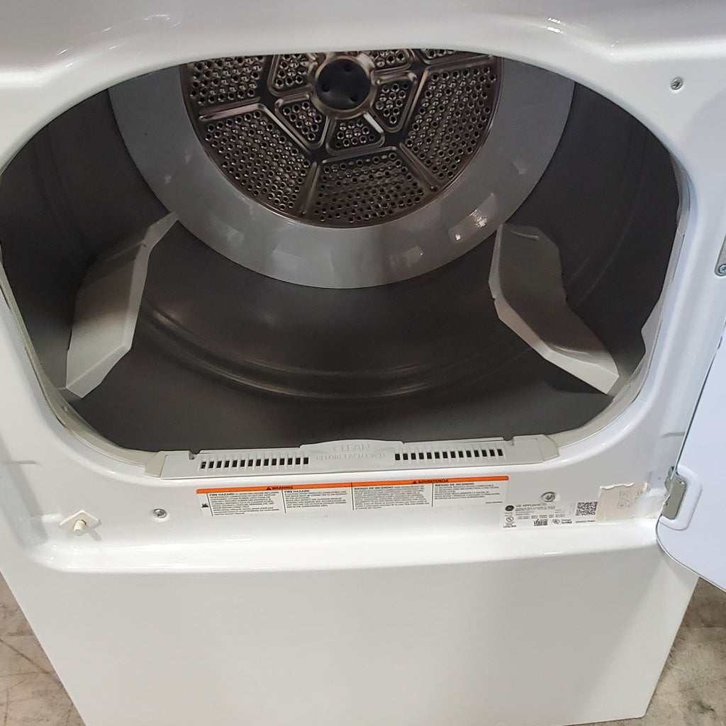 Pictures of Neu Select GE High Capacity Agitator Washer & Electric Dryer Set: 4.2 cu. ft. High Capacity Agitator Washer With Extra Water Cycle / Option & 7.2 cu. ft. Electric 220v Dryer With Auto Sensor Dry - Certified Refurbished - Neu Appliance Outlet - Discount Appliance Outlet in Austin, Tx