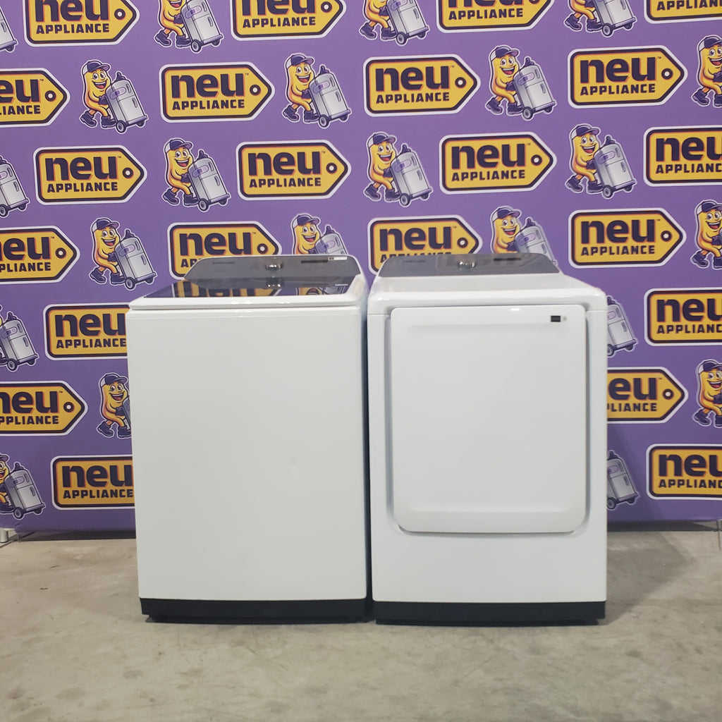 Pictures of Samsung White Top Load 5.4 Cu. Ft. Washer with Active Water Jet WA54R7200AW - Certified Refurbished and Samsung White Electric 7.4 Cu. Ft. Dryer with Sensor Dry DVE50R5200W - Scratch and Dent (Minor) - Neu Appliance Outlet - Discount Appliance Outlet in Austin, Tx