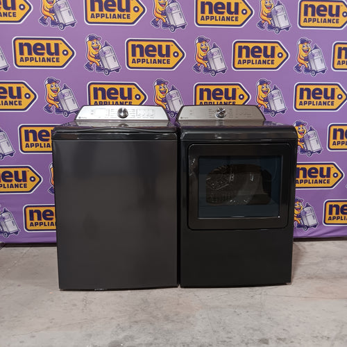 Pictures of GE Profile™ ENERGY STAR® 4.9 cu. ft. Capacity Washer with Smarter Wash Technology and FlexDispense™ PTW605BPRDG - New in Box and GE Profile™ ENERGY STAR® 7.4 cu. ft. Capacity Gas Dryer with Sanitize Cycle and Sensor Dry GE9875G - PTD60GBPRDG - New In Box - Neu Appliance Outlet - Discount Appliance Outlet in Austin, Tx