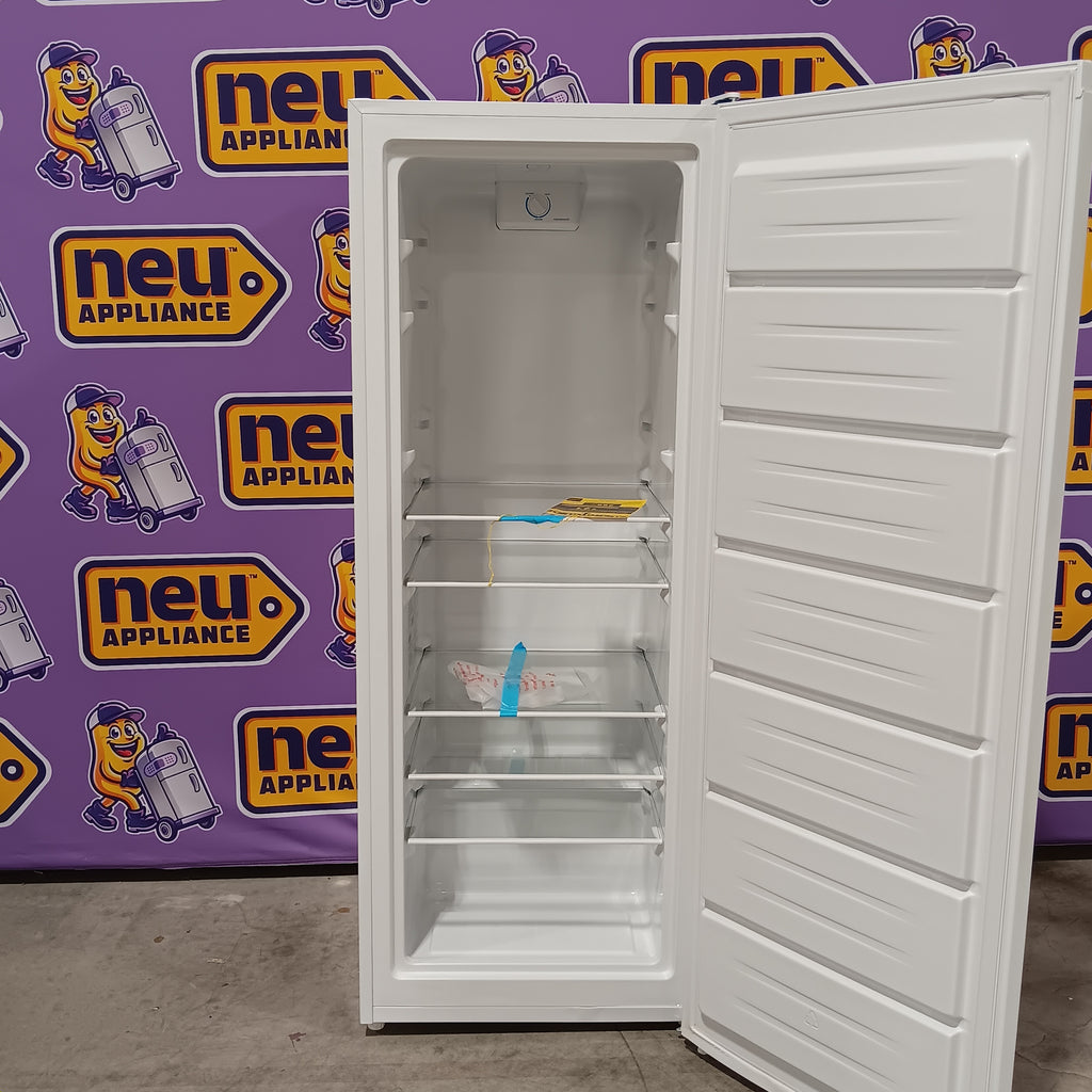 Pictures of Frigidaire 7 Cu. Ft. Garage Ready Upright Freezer 25SA130 - FFUE0725AW - Open Box - Neu Appliance Outlet - Discount Appliance Outlet in Austin, Tx