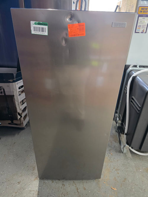 Vissani 7.1 cu. ft. Manual Defrost Convertible Upright Freezer in Stainless Steel Look S156 - MDUFC7SS4 - Scratch & Dent (Minor)