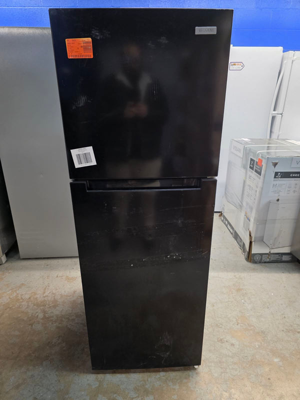 Vissani Black Top Freezer 10.1 Cu. Ft. Refrigerator with No Frost Design S153 - MDTF10BKES4 - Scratch and Dent (Minor)