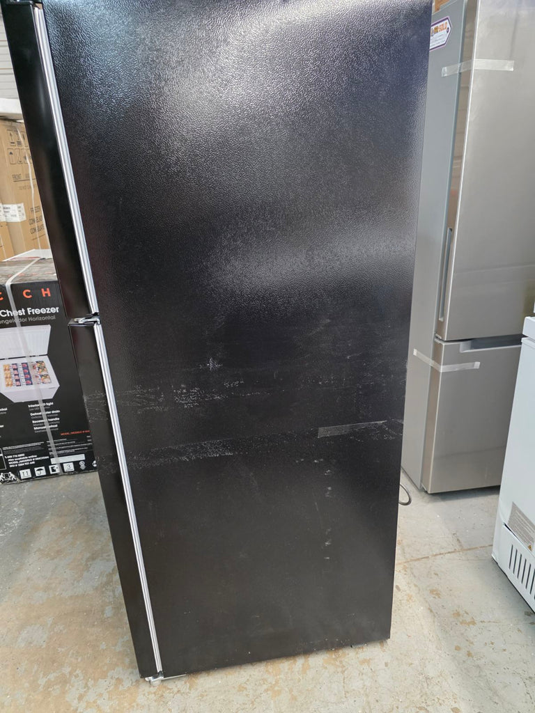 Pictures of Vissani Black Top Freezer 10.1 Cu. Ft. Refrigerator with No Frost Design S153 - MDTF10BKES4 - Scratch and Dent (Minor) - Neu Appliance Outlet - Discount Appliance Outlet in Austin, Tx