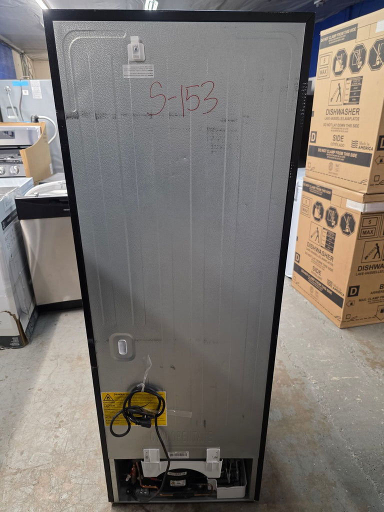 Pictures of Vissani Black Top Freezer 10.1 Cu. Ft. Refrigerator with No Frost Design S153 - MDTF10BKES4 - Scratch and Dent (Minor) - Neu Appliance Outlet - Discount Appliance Outlet in Austin, Tx