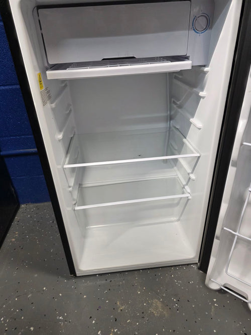 Frigidaire Gallery 3.2-cu ft Mini Fridge in Stainless Steel S175 - FGFR334B - Scratch & Dent (Moderate)