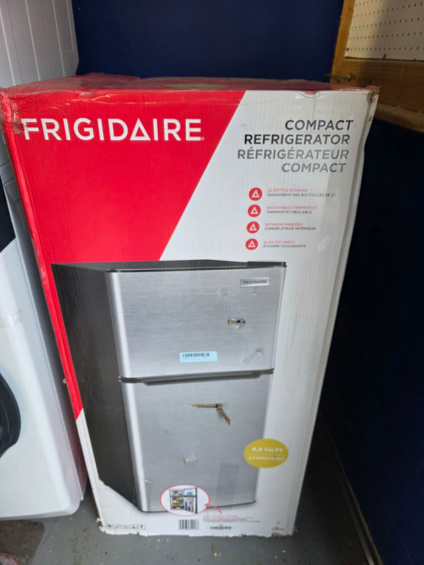 Frigidaire 4.5-cu ft Mini Fridge in Stainless Steel S168 - EFR463 - Open Box