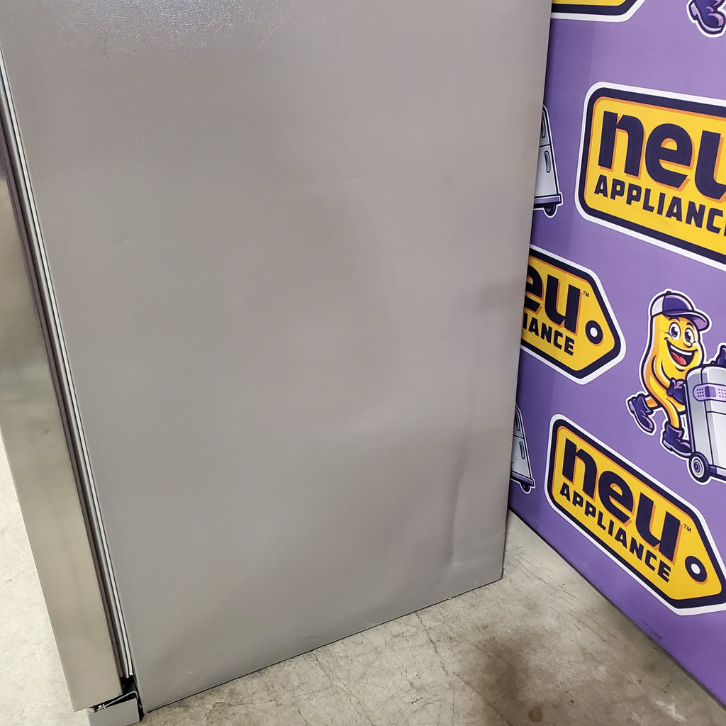 Pictures of Frigidaire 33" Wide 22.3 cu. ft. ENERGY STAR Side by Side Refrigerator Stainless Steel with Exterior Water and Ice Dispenser 20SD104 - FRSS2323AS - Scratch & Dent (Minor) - Neu Appliance Outlet - Discount Appliance Outlet in Austin, Tx