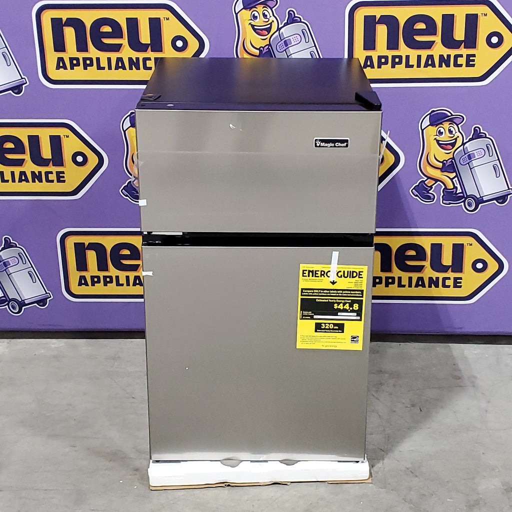Magic Chef 3.1 cu. ft. 2-Door Mini Refrigerator with Freezer and Can Dispenser 25SA263 - HMDR31GSE - Open Box