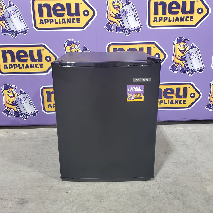 Vissani 2.6 Cu. Ft. Mini Refrigerator in Black, ENERGY STAR SA118 - HVAR26GBE - Open Box