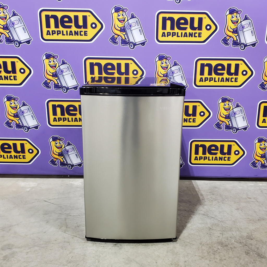 Pictures of Vissani 4.4 cu. ft. Mini Refrigerator in Stainless Look with 7-Door Racks, Glass Shelves, and Energy Efficiency 25135SD677 - MDAR44SS5 - Scratch & Dent (Minor) - Neu Appliance Outlet - Discount Appliance Outlet in Austin, Tx