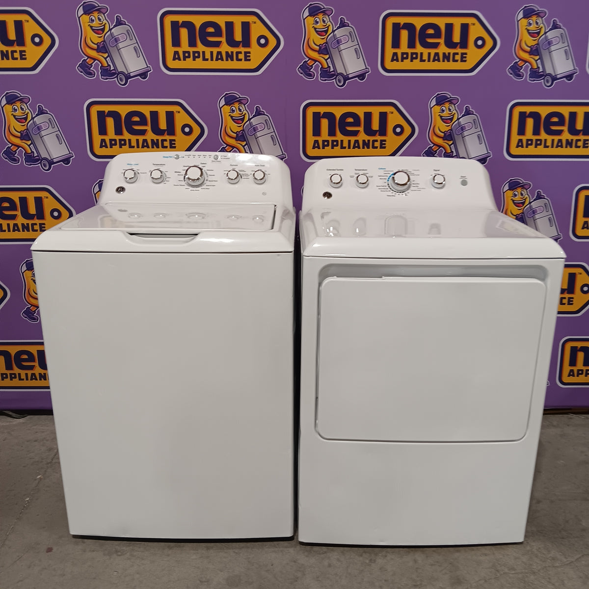 GE® 4.5 cu. ft. Capacity Washer with Stainless Steel Basket in White GTW465ASNWW - Certified Refurbished and GE White Electric 7.2 Cu. Ft. Dryer with Aluminized Alloy Drum GTD42EASJWW - Certified Refurbished