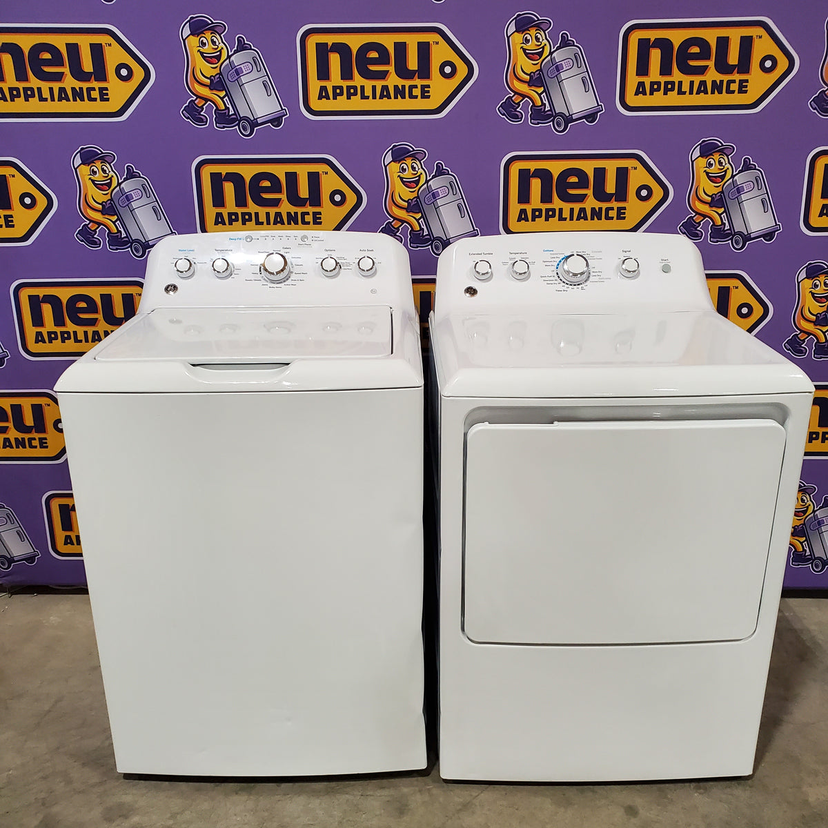 GE® 4.5 cu. ft. Capacity Washer with Stainless Steel Basket in White GTW465ASNWW - Certified Refurbished and GE White Electric 7.2 Cu. Ft. Dryer with Aluminized Alloy Drum GTD42EASJWW - Certified Refurbished