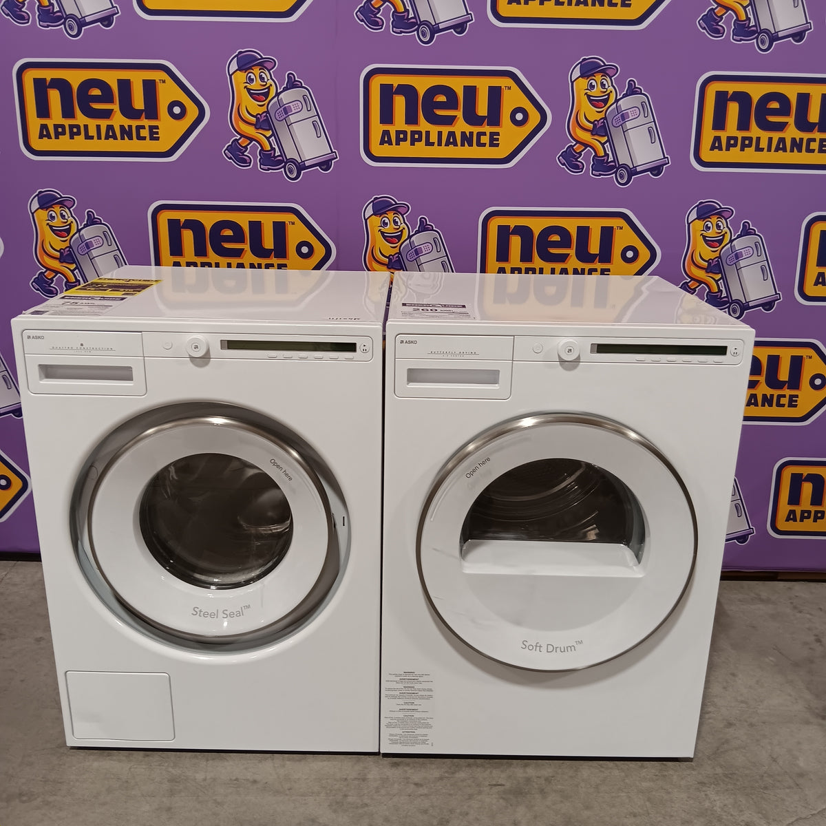 ASKO 24" 2.1 Capacity Washing Machine with Quattro Construction W2084W - Scratch & Dent (Moderate) and ASKO 24" Electric Dryer with 4.1 cu. ft. Capacity, Butterfly™ Drying System, and Soft Drum™ Technology T208VW - Scratch & Dent (Moderate)