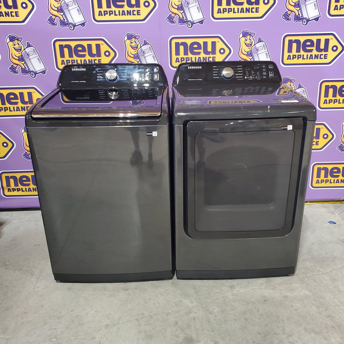 Samsung 4.7 cu. ft. Large Capacity Smart Top Load Washer with Active WaterJet in Brushed Black WA47CG3500AV - Scratch & Dent (Minor) and Samsung Brushed Black 7.4 cu. ft. Smart Electric Dryer with Sensor Dry DVE47CG3500V - Scratch & Dent (Major)