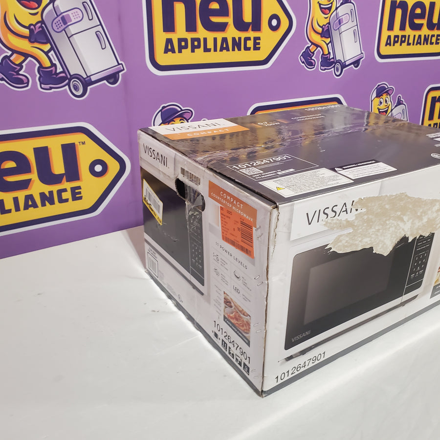 Vissani 0.7 cu. ft. 700-Watt Countertop Microwave in White EM720C2KHWCL - Open Box