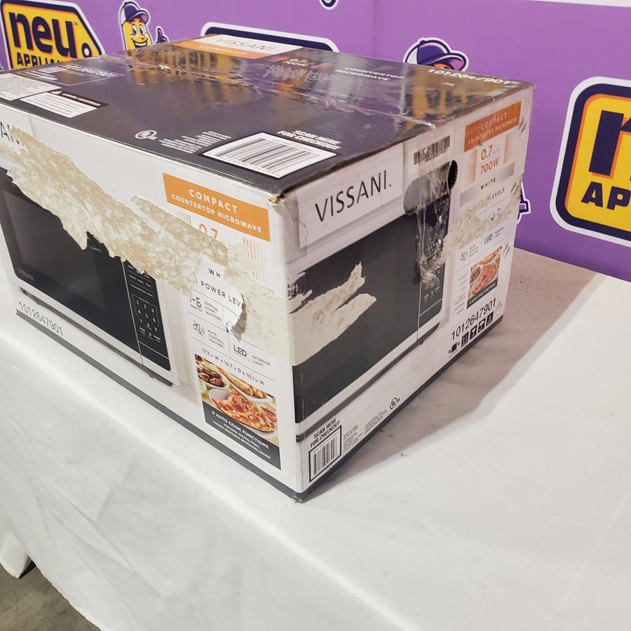 Vissani 0.7 cu. ft. 700-Watt Countertop Microwave in White EM720C2KHWCL - Open Box