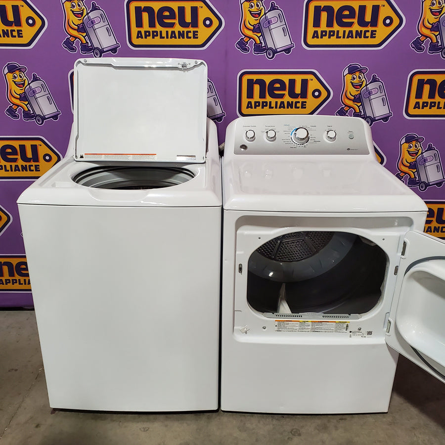 GE White Top Load 4.4 Cu. Ft. Washer with Stainless Steel Basket GTW490ACJWS - Certified Refurbished and GE White Electric 7.2 Cu. Ft. Dryer with Aluminized Alloy Drum GTD45EASJWS - Certified Refurbished