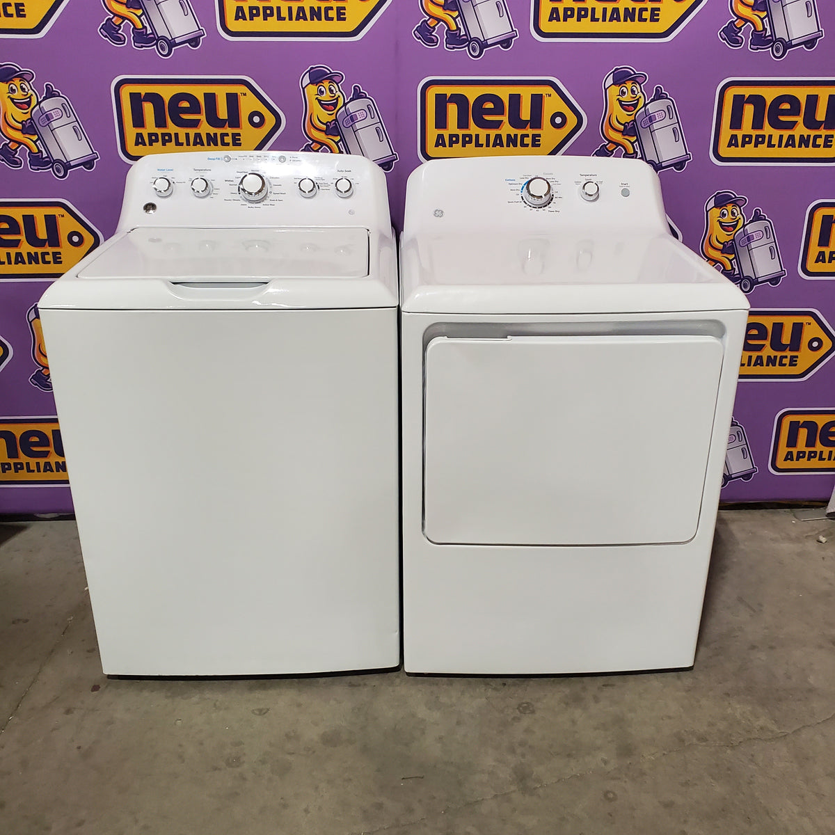 GE® 4.5 cu. ft. Capacity Washer with Stainless Steel Basket in White GTW465ASNWW - Certified Refurbished and GE® 7.2 cu. ft. Capacity Aluminized Alloy Drum Gas Dryer GTD33GASKWW - Certified Refurbished