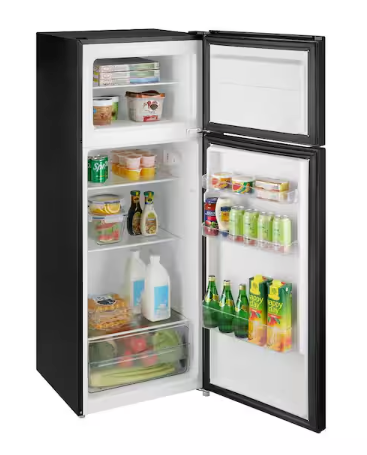 Vissani 7.2 cu. ft. Top Freezer Refrigerator in Black 251310SD887 - MDTF7BKES4 - Scratch & Dent (Moderate)