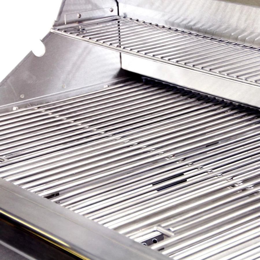 Coyote 42 Inch Built-In Grill with 5 Infinity Burners™, 1275 sq. in. Cooking Surface, Interior Grill Lighting and Integrated Wing Guard C2C42NG - Scratch & Dent (Minor)
