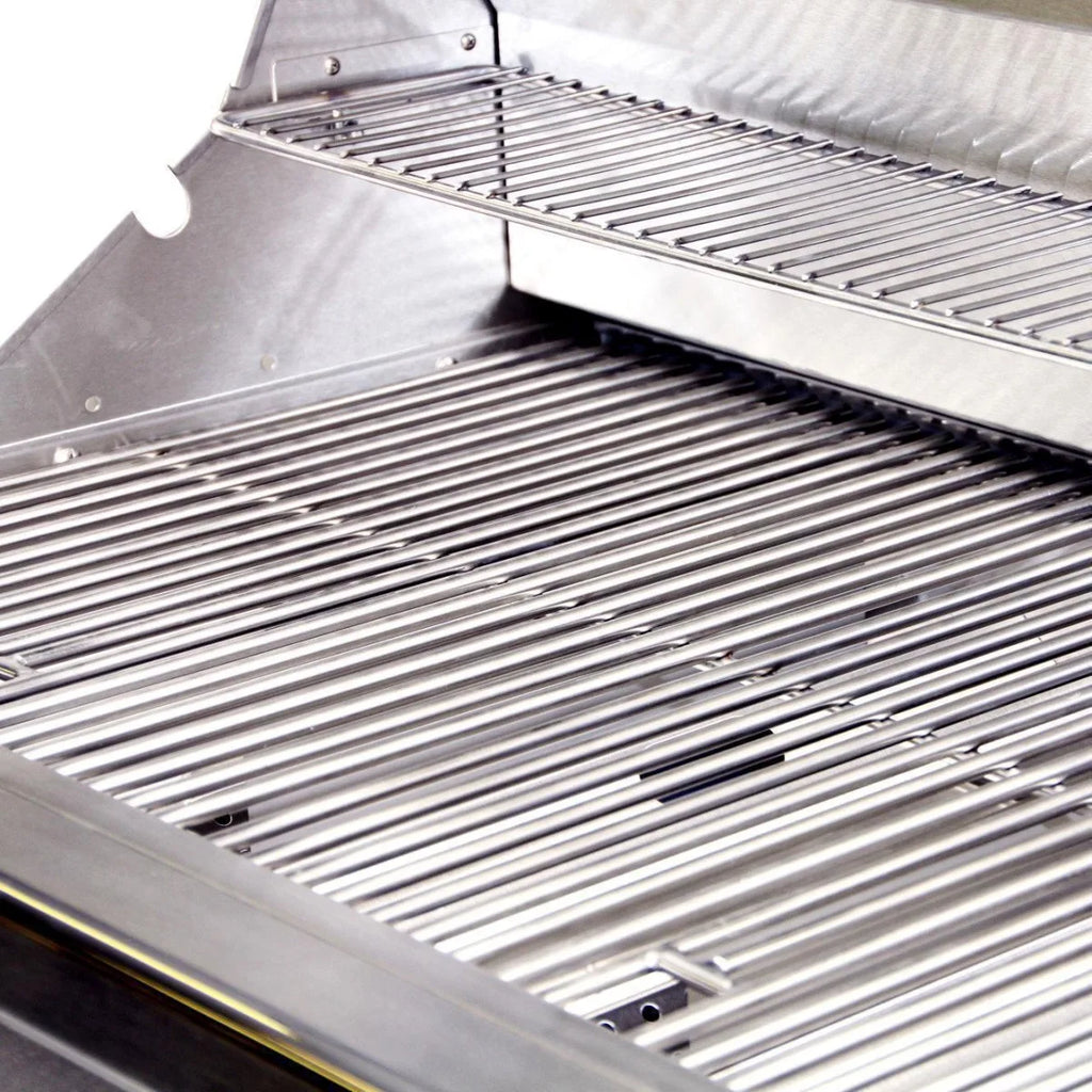 Coyote 42 Inch Built-In Grill with 5 Infinity Burners™, 1275 sq. in. Cooking Surface, Interior Grill Lighting and Integrated Wing Guard 1118339 - C2C42NG - Scratch & Dent (Minor)