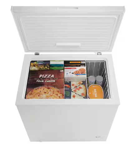 Vissani 7 cu. ft. Manual Defrost Chest Freezer in White Garage Ready DCM7QWBWW - Scratch & Dent (Minor)