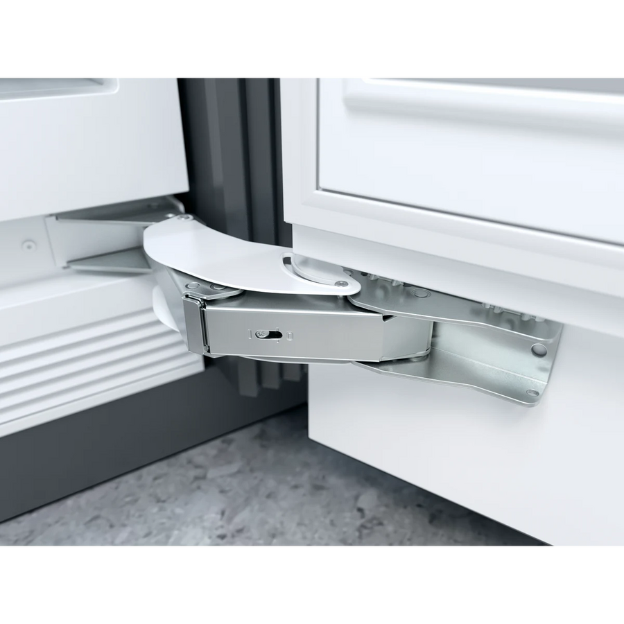 Miele 30 Inch Built-In Smart Refrigerator Column with 16.8 cu ft Capacity, WifiConnect, DynaCool, Push2open, MasterFresh, BrilliantLight, and MasterSensor Controls K2802VI - New in Box