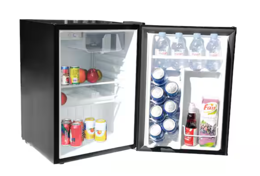 Magic Chef 2.6 cu. ft. Mini Fridge in Black, ENERGY STAR HMBR265BE1 - Scratch & Dent (Minor)