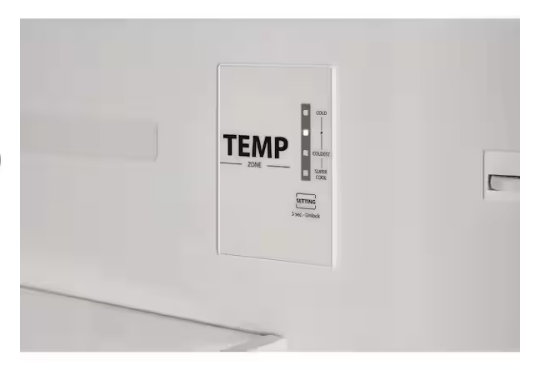 Vissani 14.2 cu. ft. Top Freezer Refrigerator in White, Garage Ready 251310SD884 - MDTF14WH5 - Scratch & Dent (Moderate)