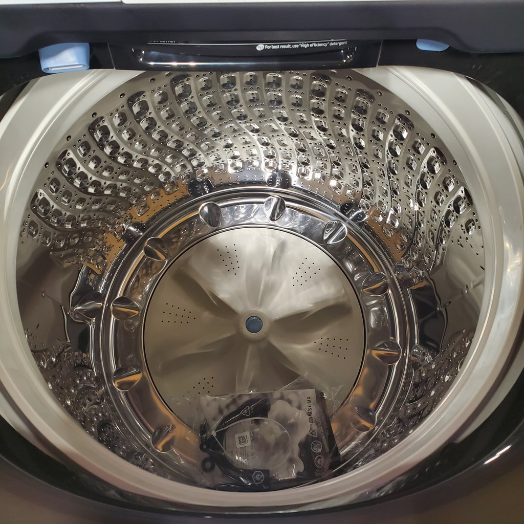 Samsung 5.5 cu.ft. Extra-Large Capacity Smart Top Load Washer with Super Speed Wash in Brushed Black 5SD229 - WA55CG7100AV - Scratch & Dent (Minor)