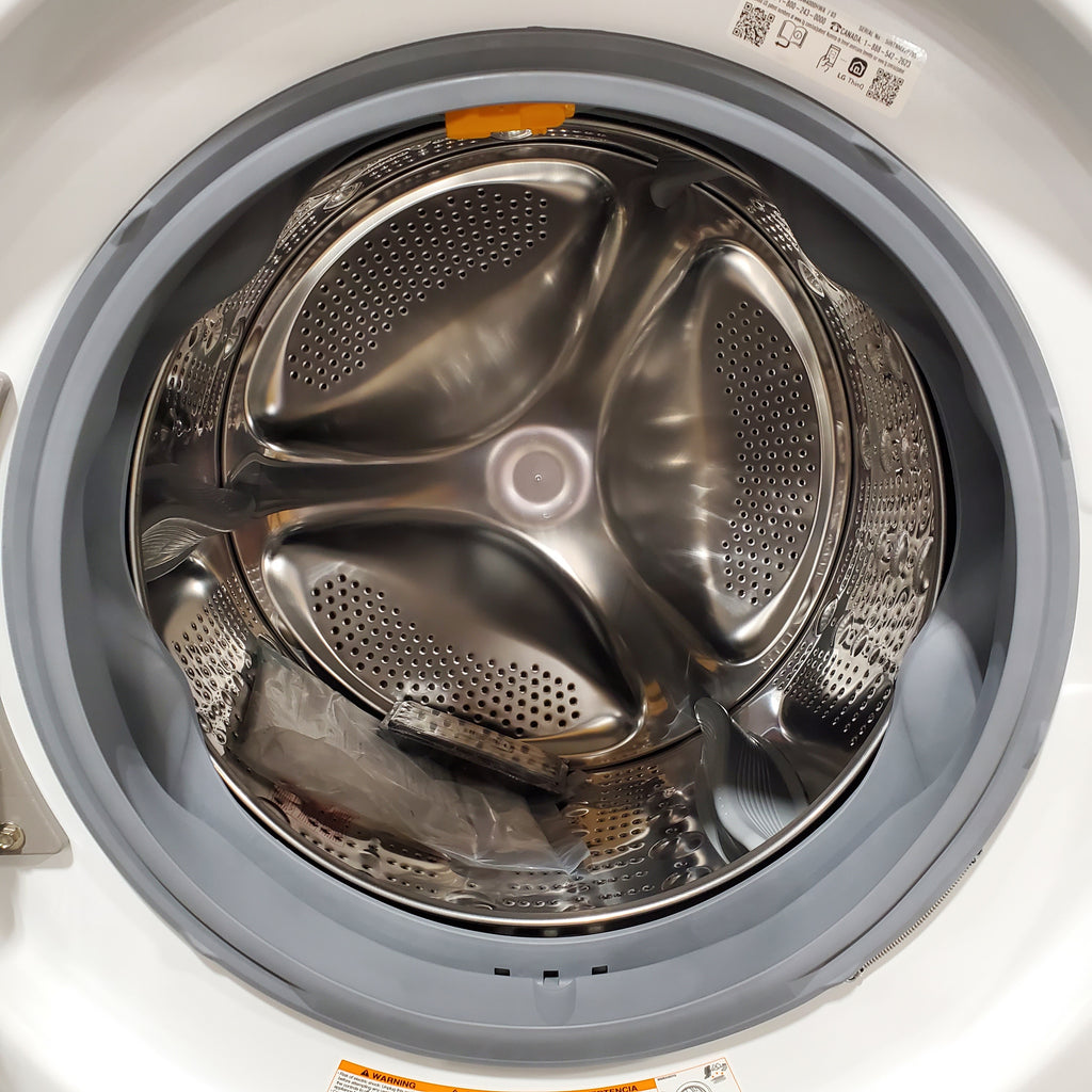 LG 4.5 cu. ft. Front Load Washer with Steam and Built-In Intelligence in White 21SD23 - WM4000HWA - Scratch & Dent (Minor)