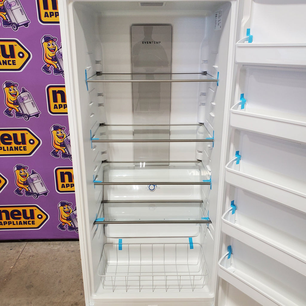 Frigidaire 20 Cu. Ft. Garage Ready Upright Freezer in White 3SD894 - FRUF2020AW - Scratch & Dent (Minor)