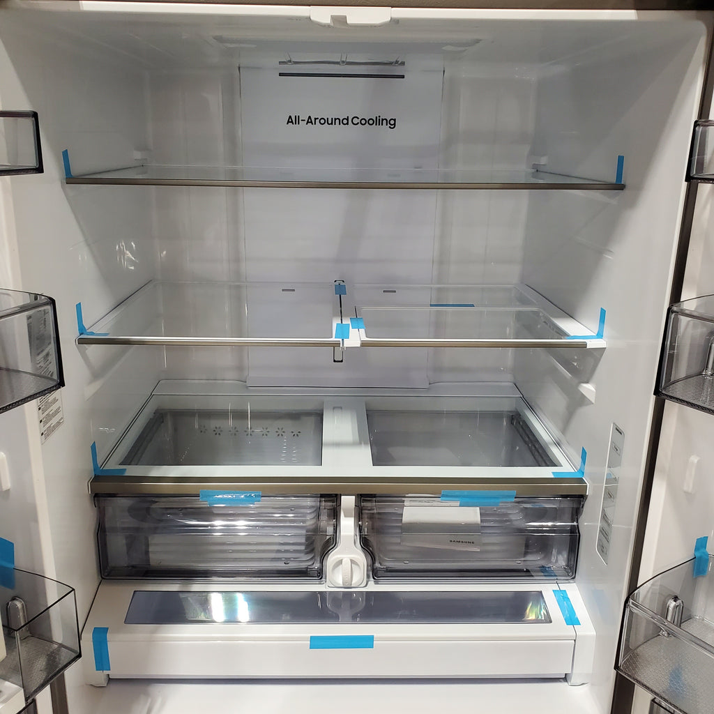 Samsung 31.5-cu ft 3-Door ENERGY STAR Smart French Door Refrigerator with Dual Ice Maker in Stainless Steel 5SD195 - RF32CG5300SR - Scratch & Dent (Minor)