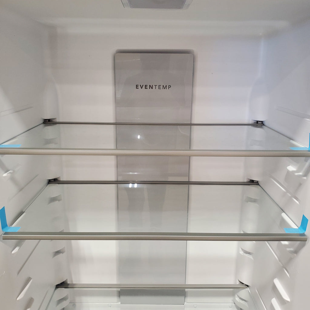 Pictures of Frigidaire 20 Cu. Ft. Garage Ready Upright Freezer in Carbon 3SD1019 - FRUF2020AN - Scratch & Dent (Moderate) - Neu Appliance Outlet - Discount Appliance Outlet in Austin, Tx