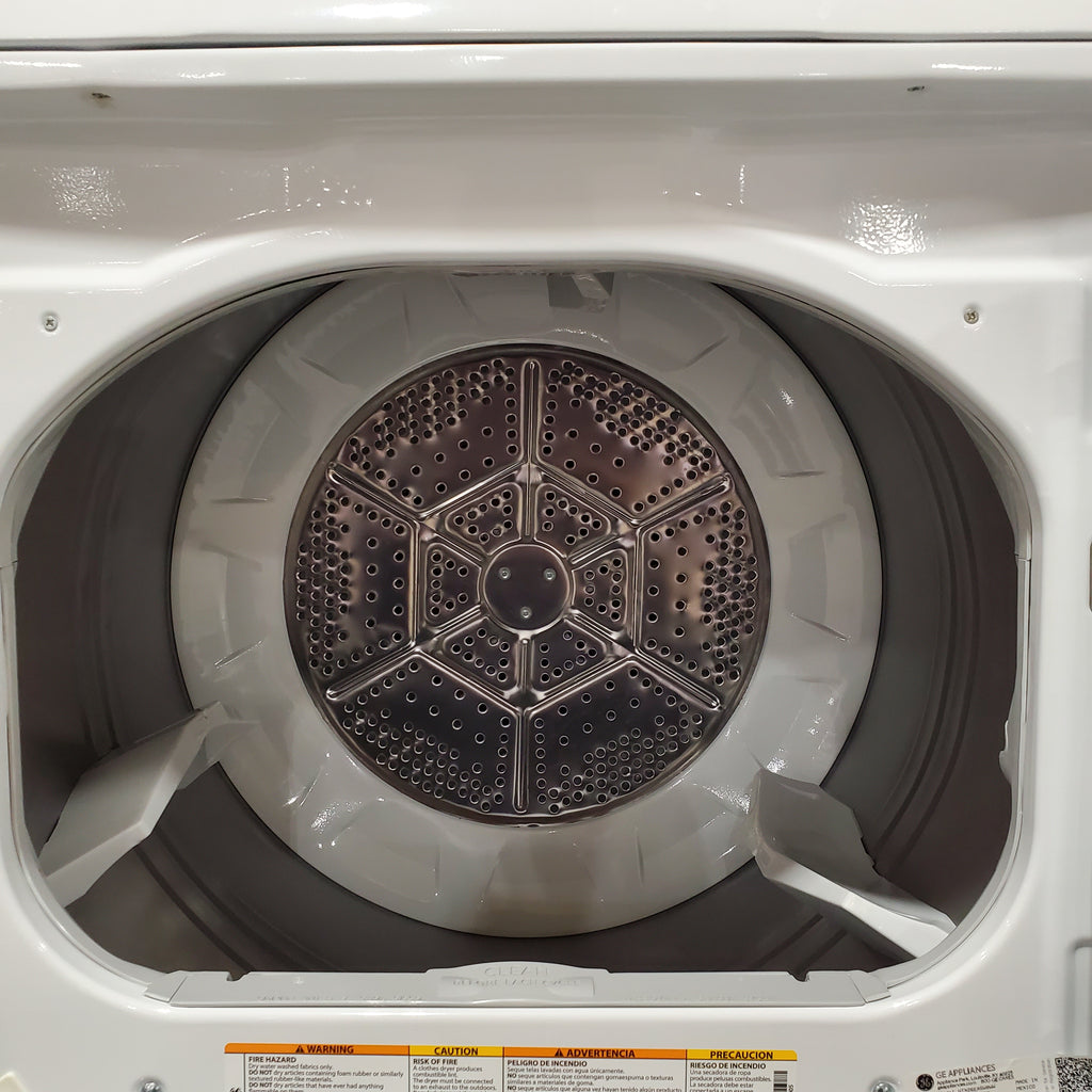 Hotpoint® 4.0 cu. ft. Capacity Washer with Cold Plus and Water Level Control HTW265ASWWW - Scratch & Dent (Moderate) and Hotpoint® 6.2 cu. ft. vented Electric Dryer with Auto Dry 16102 - HTX26EASWWW - Scratch & Dent (Moderate)