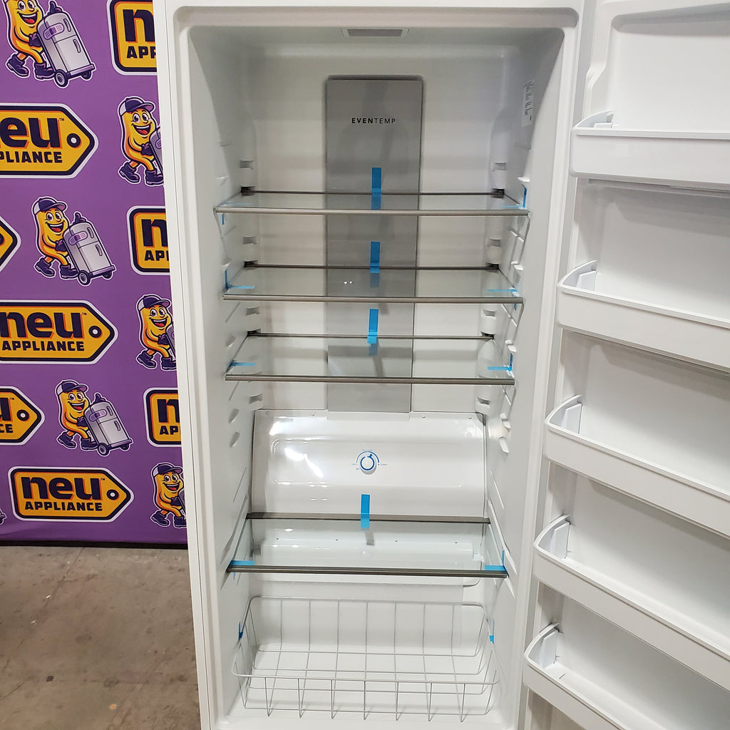 Frigidaire 20 Cu. Ft. Garage Ready Upright Freezer in White 3SD957 - FRUF2020AW - Scratch & Dent (Minor)