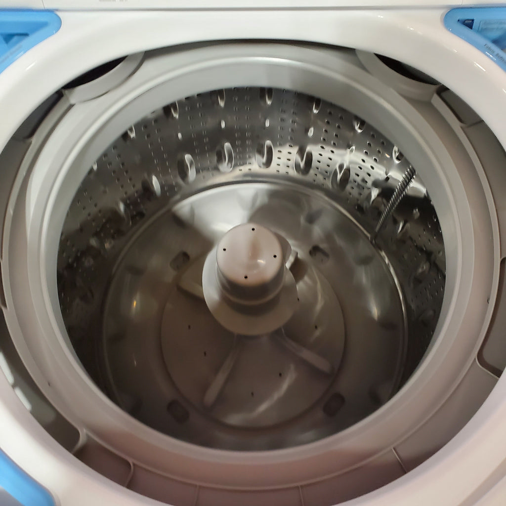 Frigidaire 4.1 Cu. Ft. Top Load Washer with 12 Wash Cycles and Quick Wash Cycle FFTW4120SW - Scratch and Dent (Minor) and Frigidaire 7 Cu. Ft. Electric Dryer in White 16116 - FLVE7523BW - Scratch & Dent (Moderate)