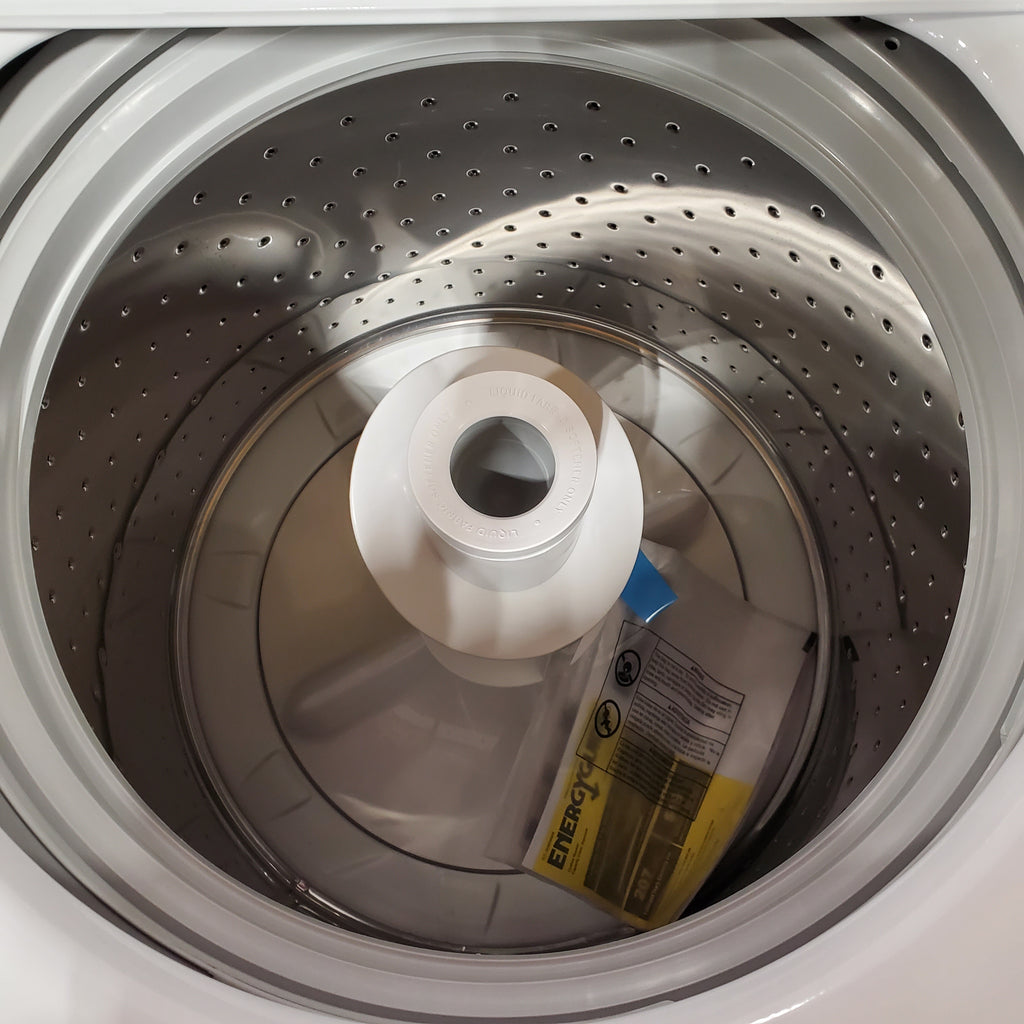 Pictures of Hotpoint® 4.0 cu. ft. Capacity Washer with Cold Plus and Water Level Control HTW265ASWWW - Scratch & Dent (Moderate) and Hotpoint® 6.2 cu. ft. vented Electric Dryer with Auto Dry 16102 - HTX26EASWWW - Scratch & Dent (Moderate) - Neu Appliance Outlet - Discount Appliance Outlet in Austin, Tx