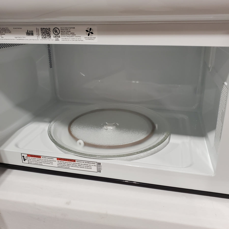 GE 1.7-cu ft Over-the-Range Microwave with Sensor Cooking in White Open Box - JVM6175DKWW
