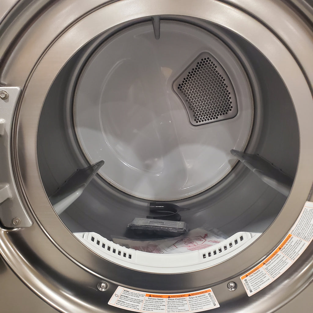 Pictures of LG Graphite Steel Front Load WashTower Single Unit with Center Controls 4.5 Cu. Ft. Washer and 7.4 Cu. Ft. Dryer 3SD886 - WKE100HVA - Open Box - Neu Appliance Outlet - Discount Appliance Outlet in Austin, Tx