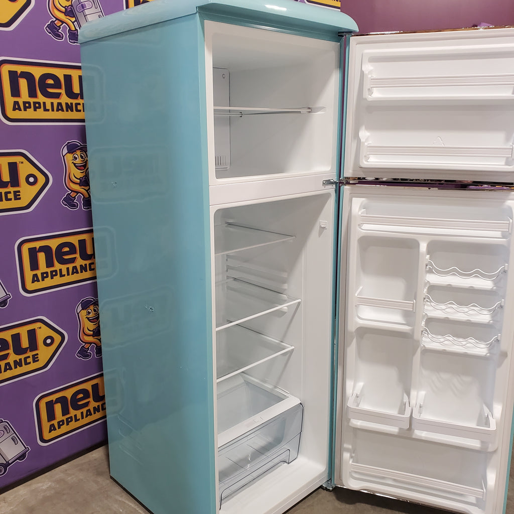 Pictures of Galanz 12.0 Cu Ft Retro Top Mount Refrigerator 25CR225 - GLR12TBEEFR - Scratch & Dent (Minor) - Neu Appliance Outlet - Discount Appliance Outlet in Austin, Tx