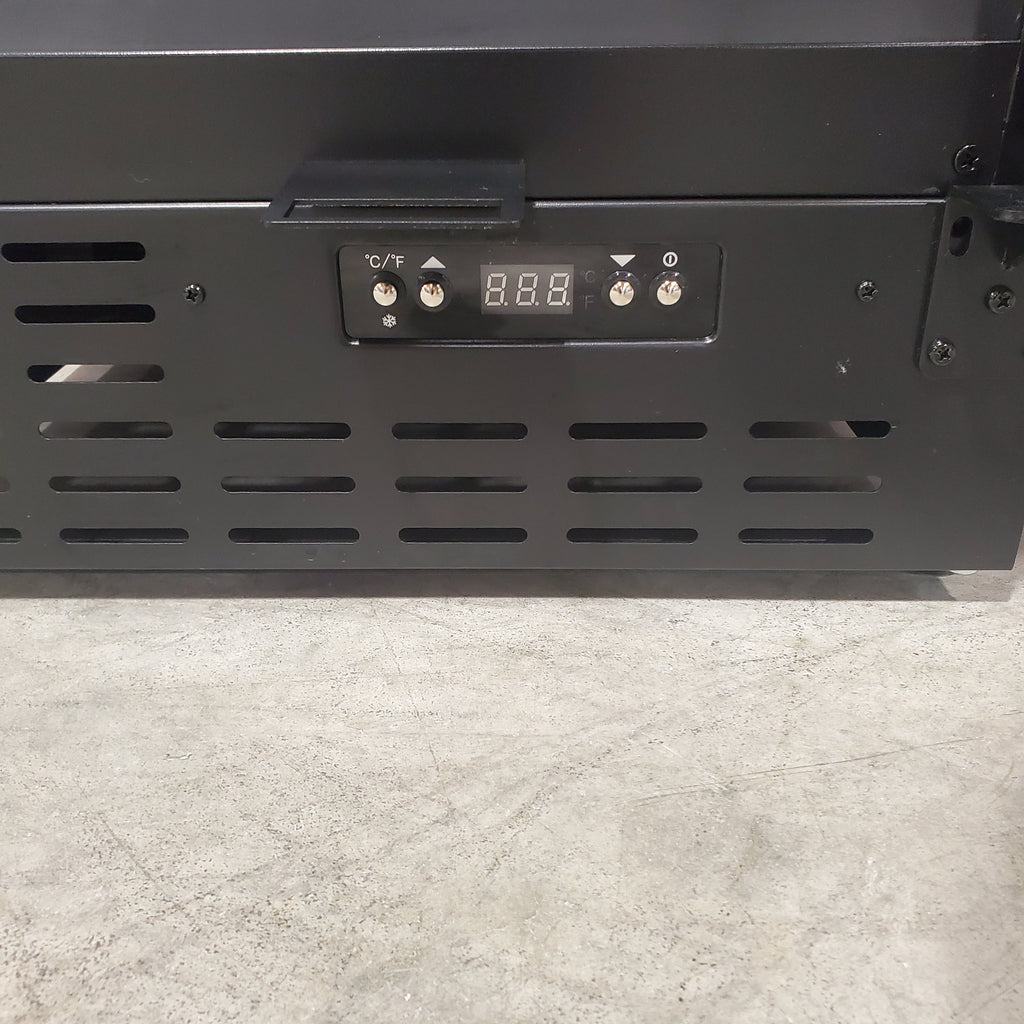 Pictures of Summit 2.7 cu. ft. Frost Free Mini Upright Freezer in Black 25133SD518 - SCFF1842 - Open Box - Neu Appliance Outlet - Discount Appliance Outlet in Austin, Tx