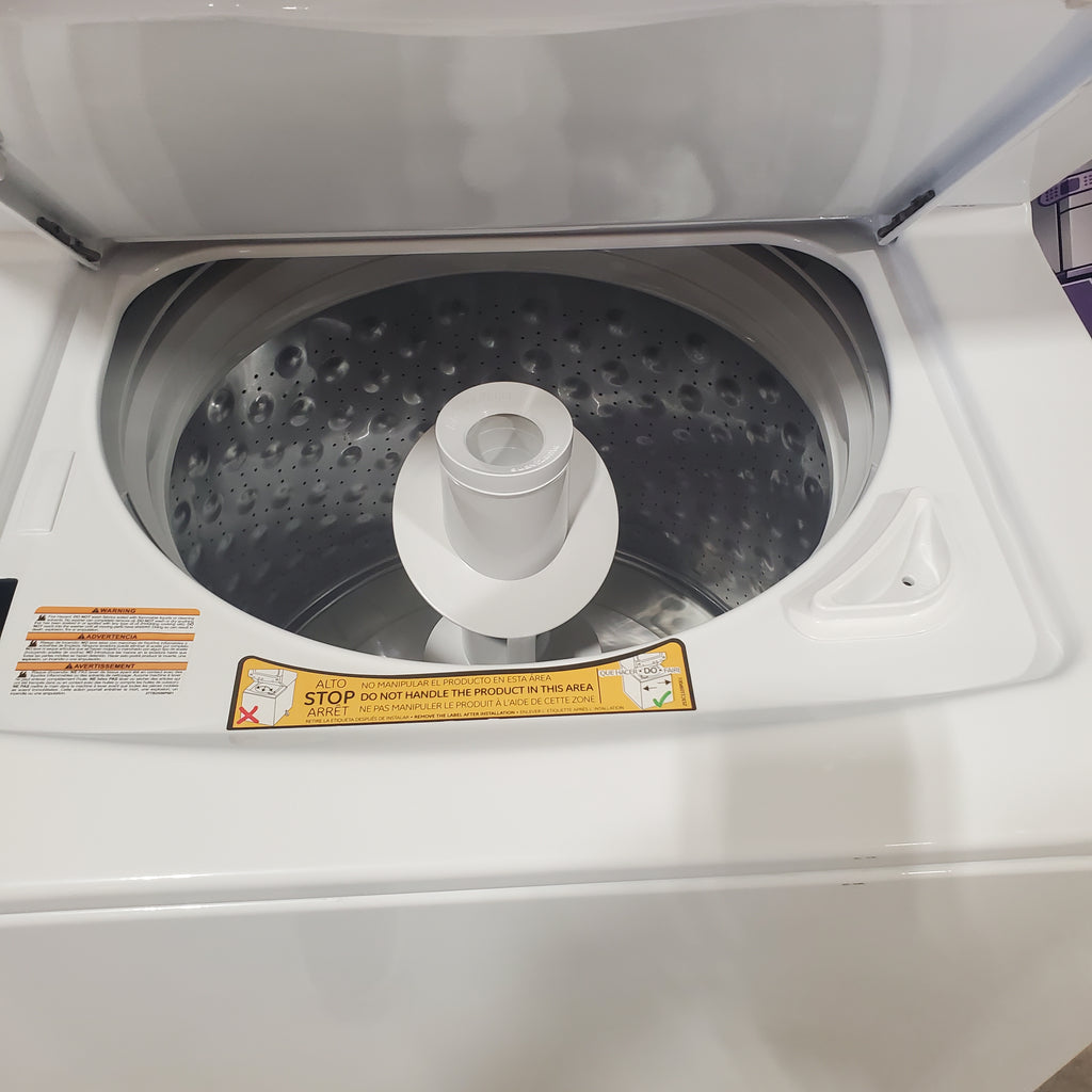 Pictures of GE Unitized Spacemaker® 3.8 cu. ft. Capacity Washer with Stainless Steel Basket and 5.9 cu. ft. Capacity Gas Dryer GUD27GSSMWW - Scratch & Dent - (Minor) - Neu Appliance Outlet - Discount Appliance Outlet in Austin, Tx